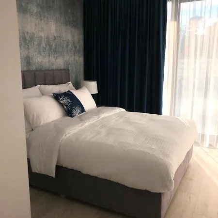 Black Pearl Center *